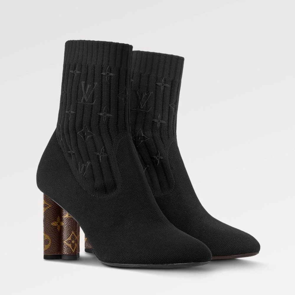LOUIS VUITTON SILHOUETTE ANKLE BOOT SIZE 37/ 7 W